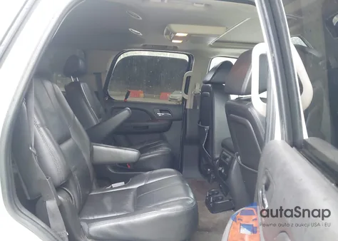 2008 Chevrolet Tahoe Ltz z USA, uszkodzony, nr VIN 1GNFC13028R202484